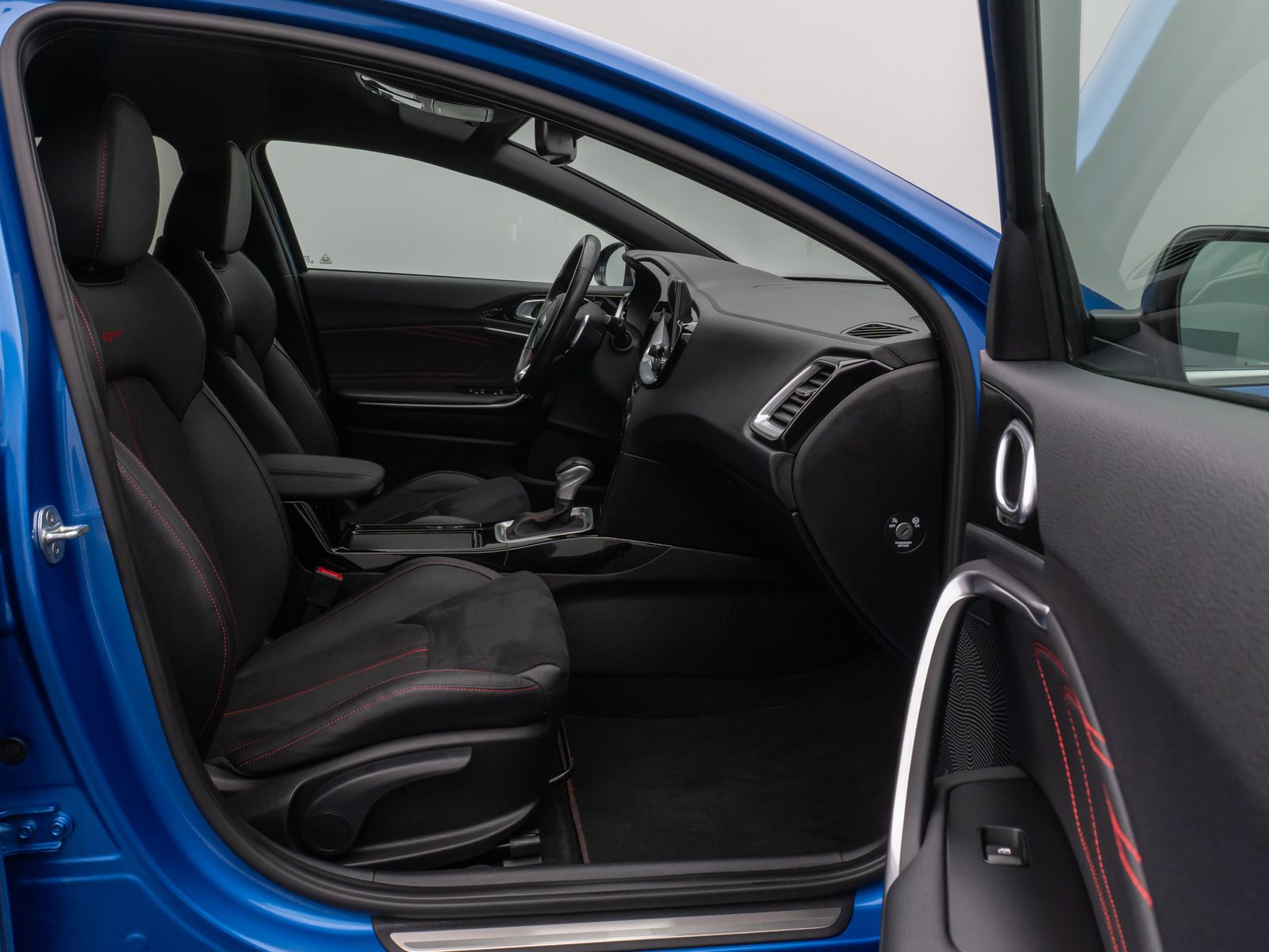 Fahrzeugabbildung Kia ProCeed GT 1.6 T-GDI DCT Kamera DAB JBL Sport