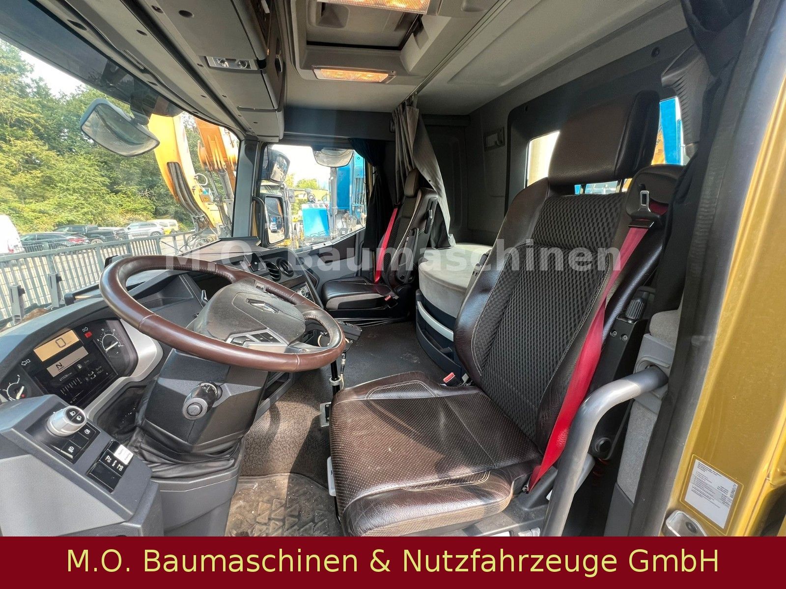 Fahrzeugabbildung Renault C 520/Hiab Multilift XR26Z65 - P- IC2B / 10x4//