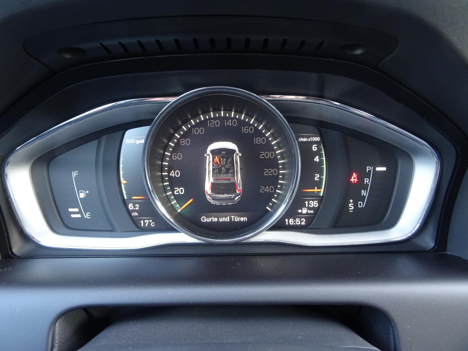 VOLVO XC60 2.0 253ch SUMMUM AWD BVA Toit ouvrant Sièges chauffants cuir - 2EME MAIN