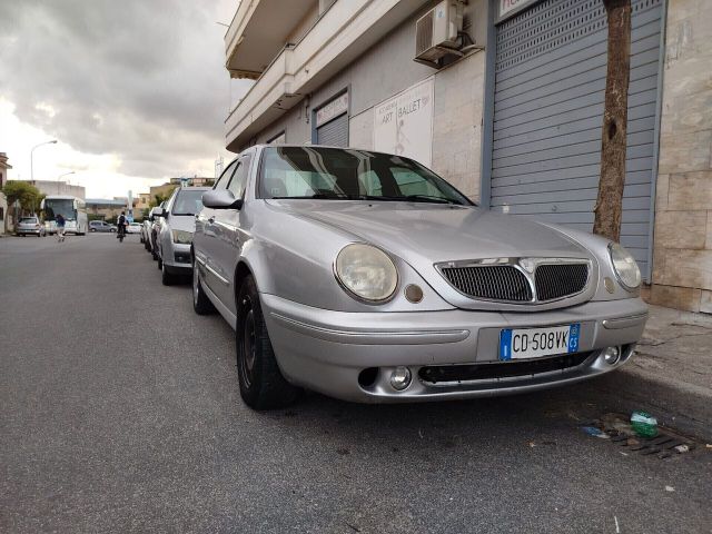 Lancia Lybra 1.9 JTD