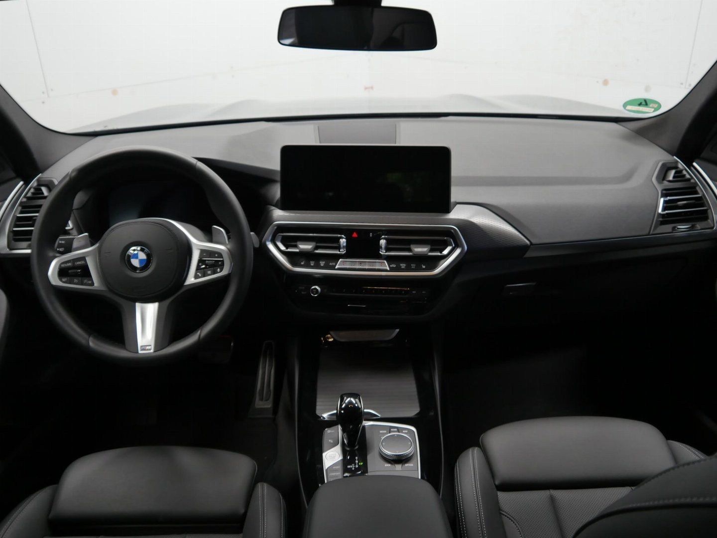 Fahrzeugabbildung BMW X3 xDrive20i | M Sportpaket | Sportsitze | HiFi