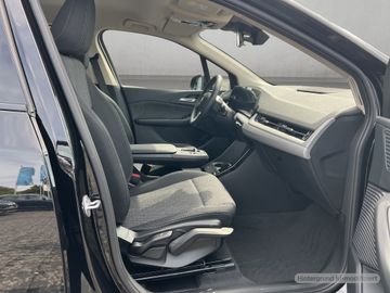 BMW 216 - 10