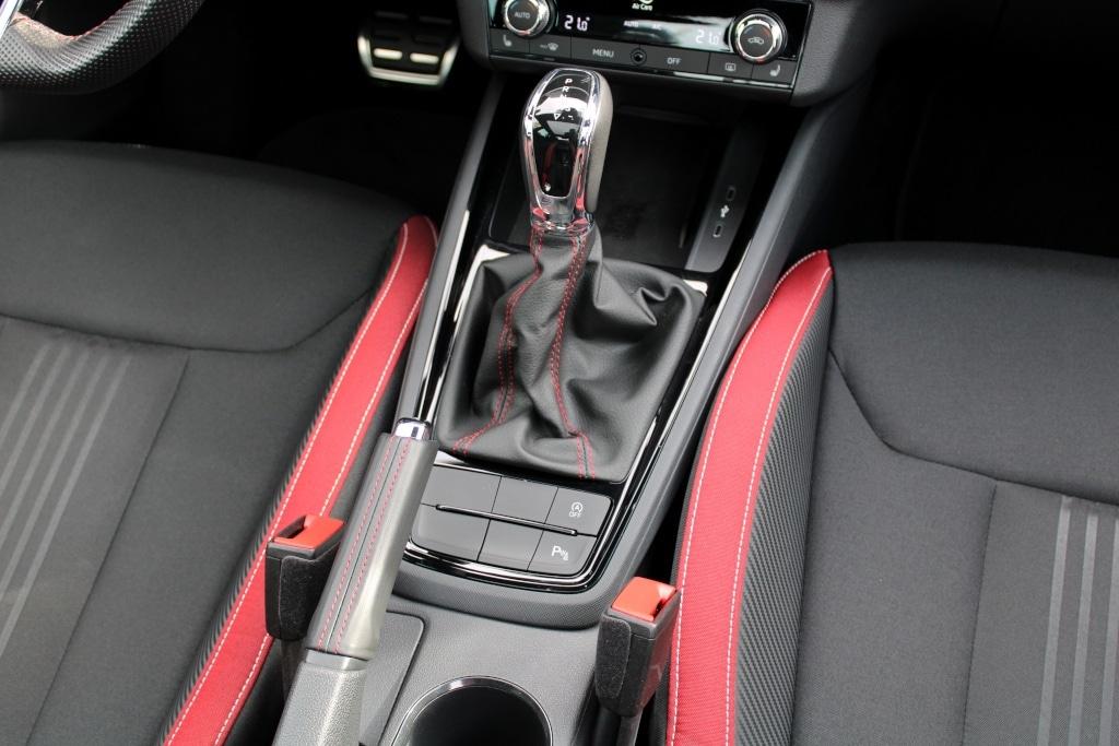 Skoda Kamiq Monte Carlo 1.5TSI DSG Monte LED PANO NAVI, миниатюра 15