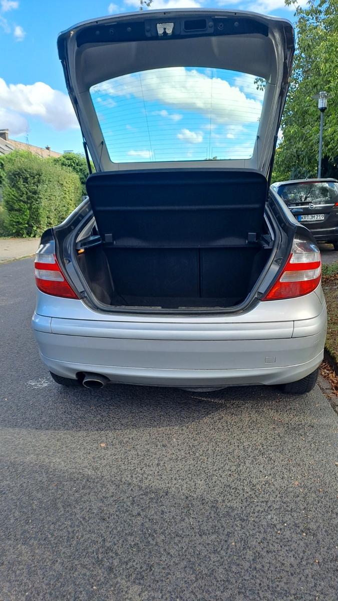 Mercedes-Benz CLC 200