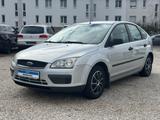 Ford Focus Lim. Trend - Ford Focus aus 2005 mit Diesel-Antrieb