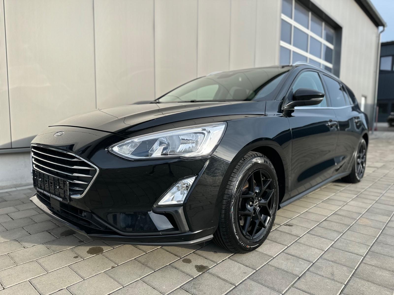 Ford Focus Turnier Titanium/ Keyless/NAVI/AHK