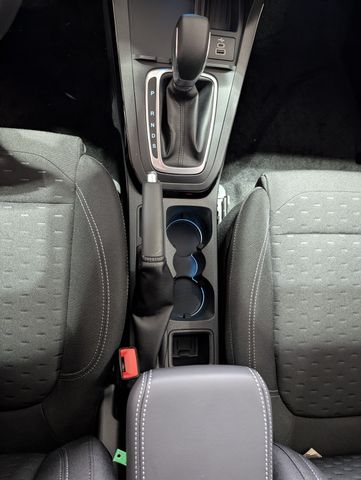 Ford Puma Titanium Automatik NEUES MODELL