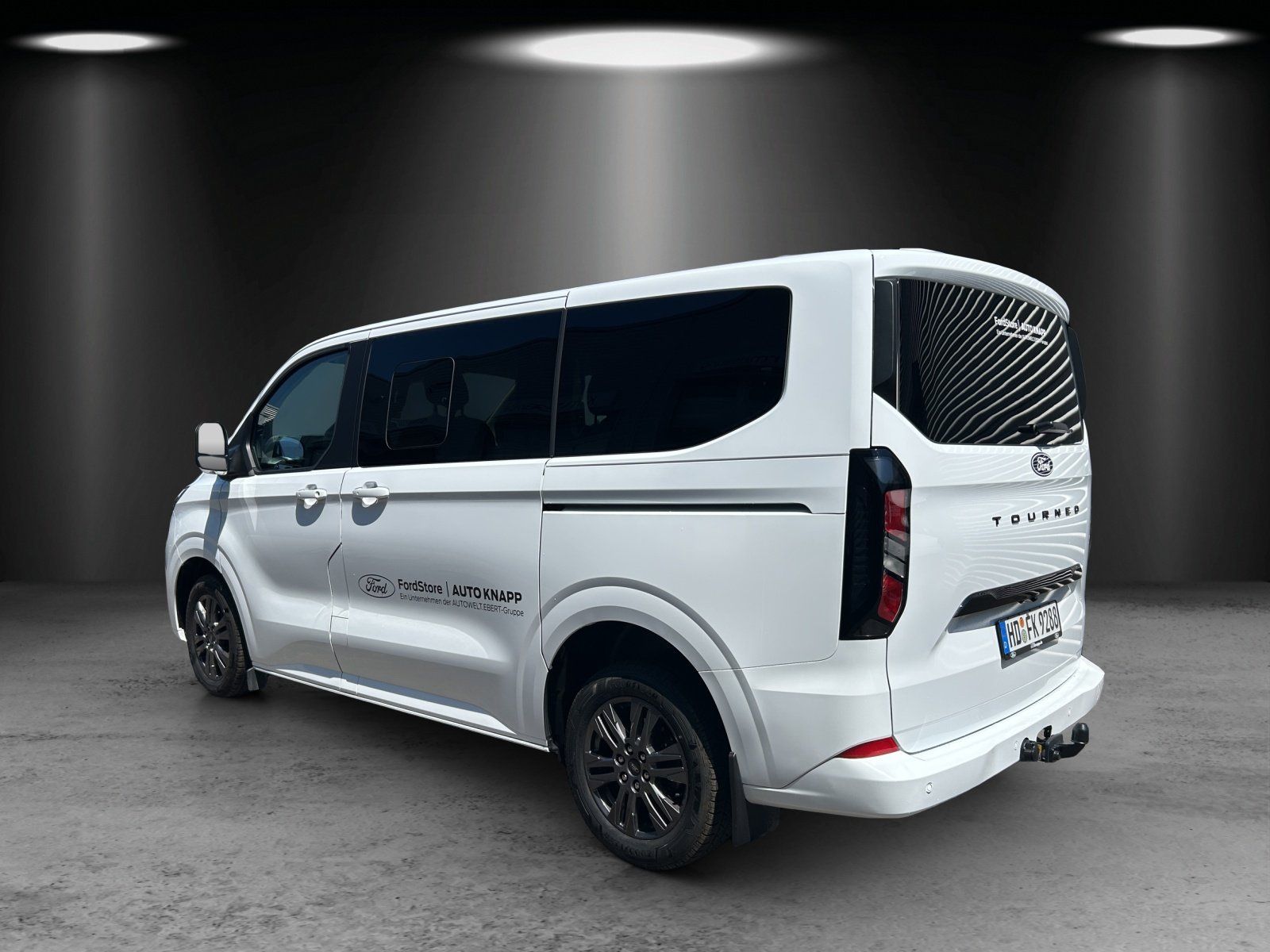 Fahrzeugabbildung Ford Ford Tourneo Custom Autom. AHK GJR Klima 3.Zonen