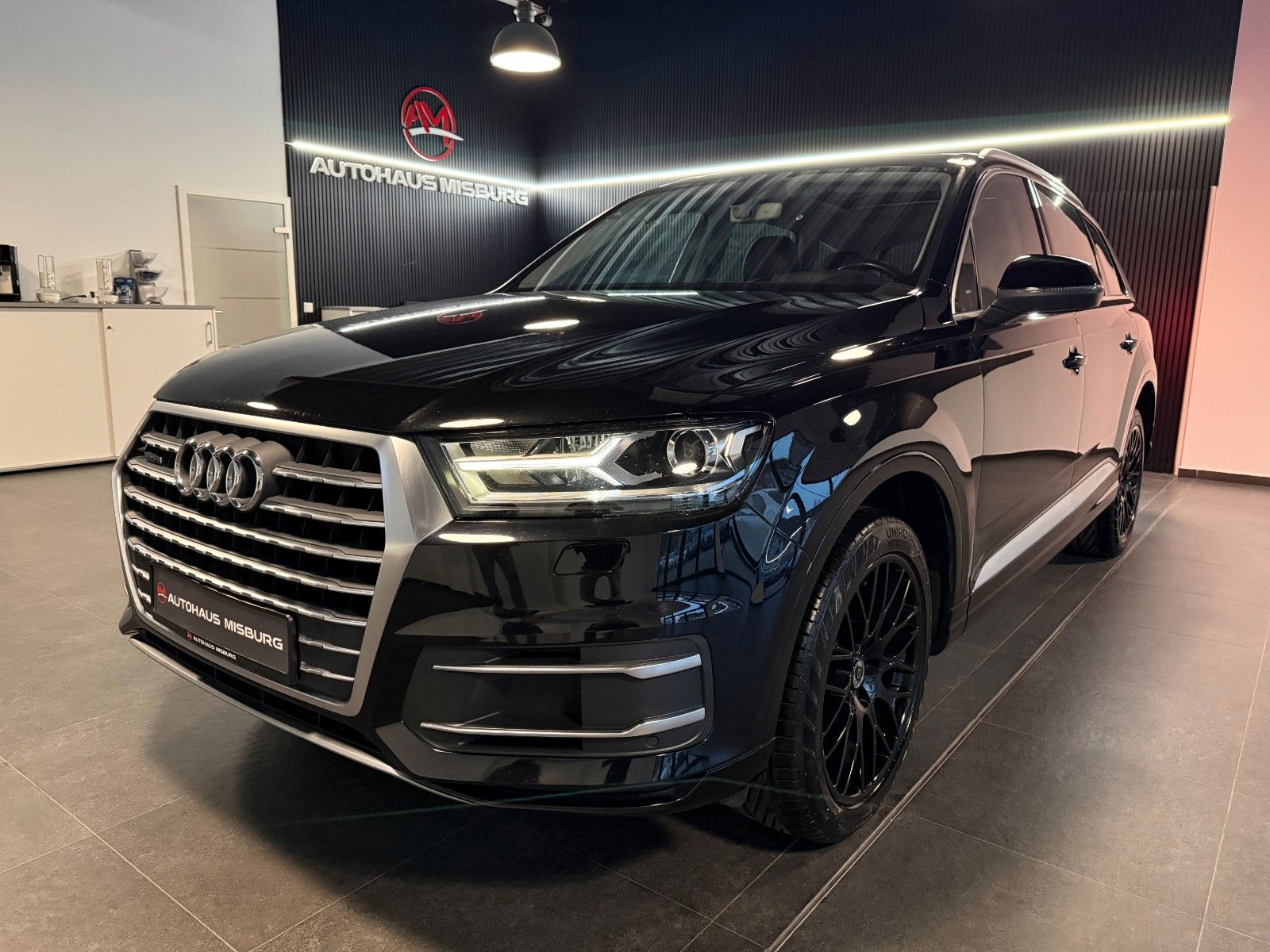 AUDI Q7 3.0 TDI quattro/ Panorama+Head-Up+Virtual+AHK