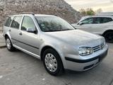 Volkswagen Golf IV Variant 1.6 SR/AUTOM./S... - Volkswagen Golf aus 2003: Variant