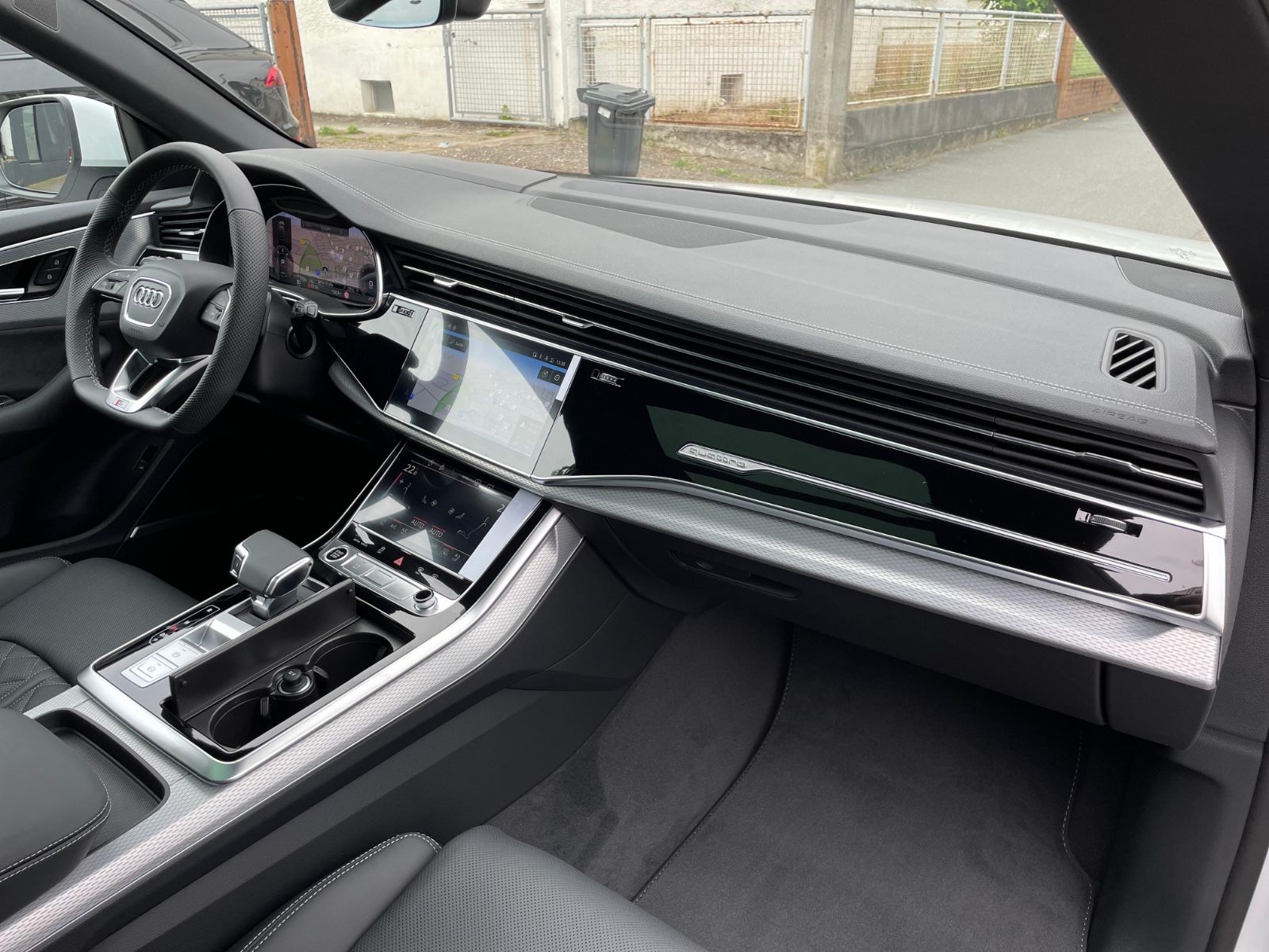 Fahrzeugabbildung Audi Q8 50 TDI Facelift |SLine|HUD|Softclose|23"|B&O|