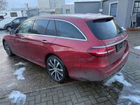 Mercedes-Benz E 300 de Avantgarde Designo