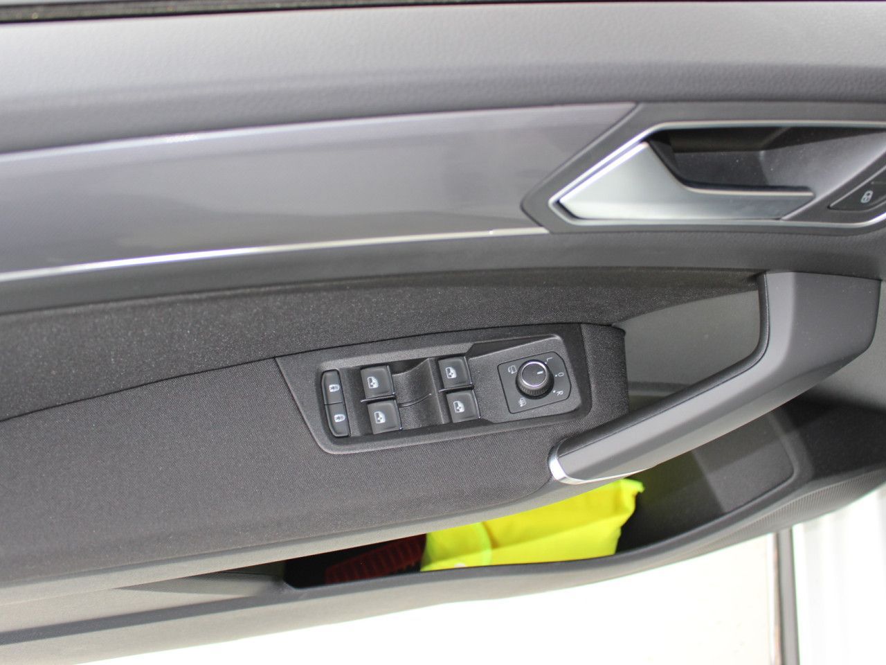 Fahrzeugabbildung Volkswagen Touran 1.5 TSI OPF Highline R-Line/Pano7.S./AHK