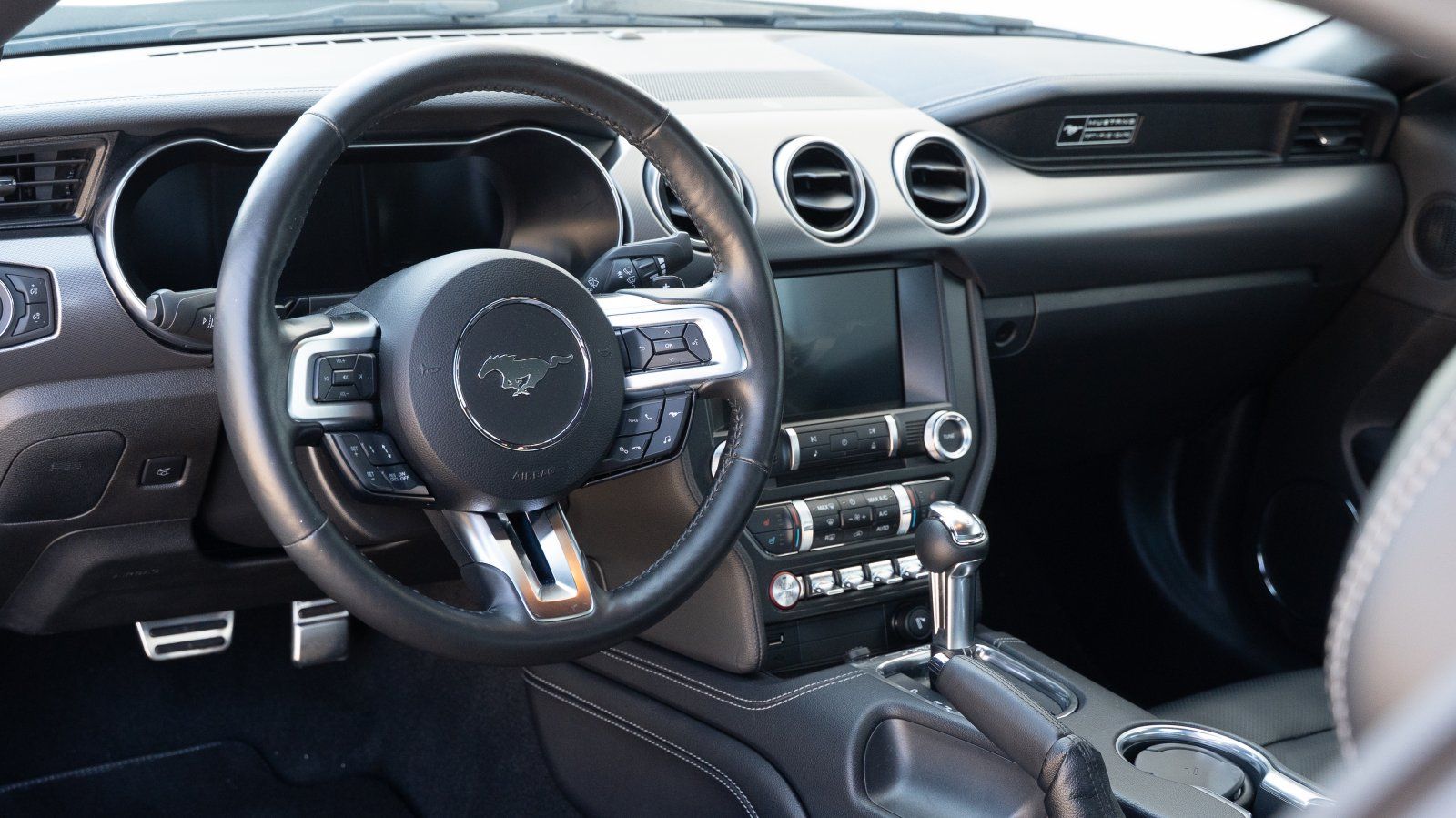 Ford Mustang (GT 5.0 Fastback Magne-Ride/B&O/EU-Modell)