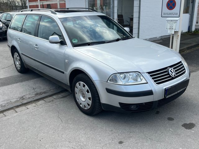 Volkswagen Passat Variant Sport Klimaautomatik TÜV 09-2026