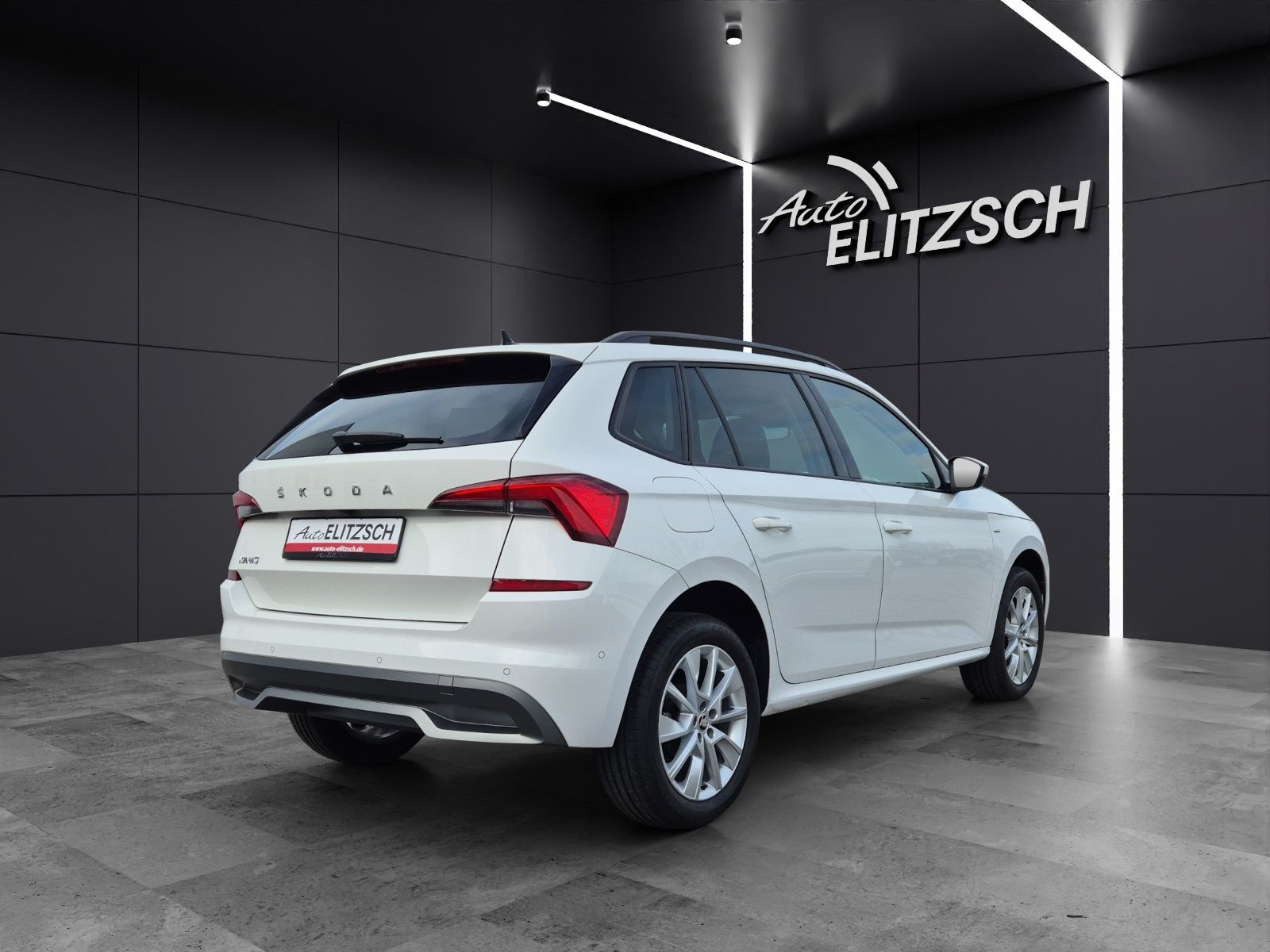 Fahrzeugabbildung SKODA Kamiq TSI Clever DSG LED ACC RFK SH 17"