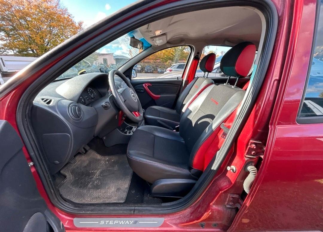 Dacia Sandero 2012 — photo 6