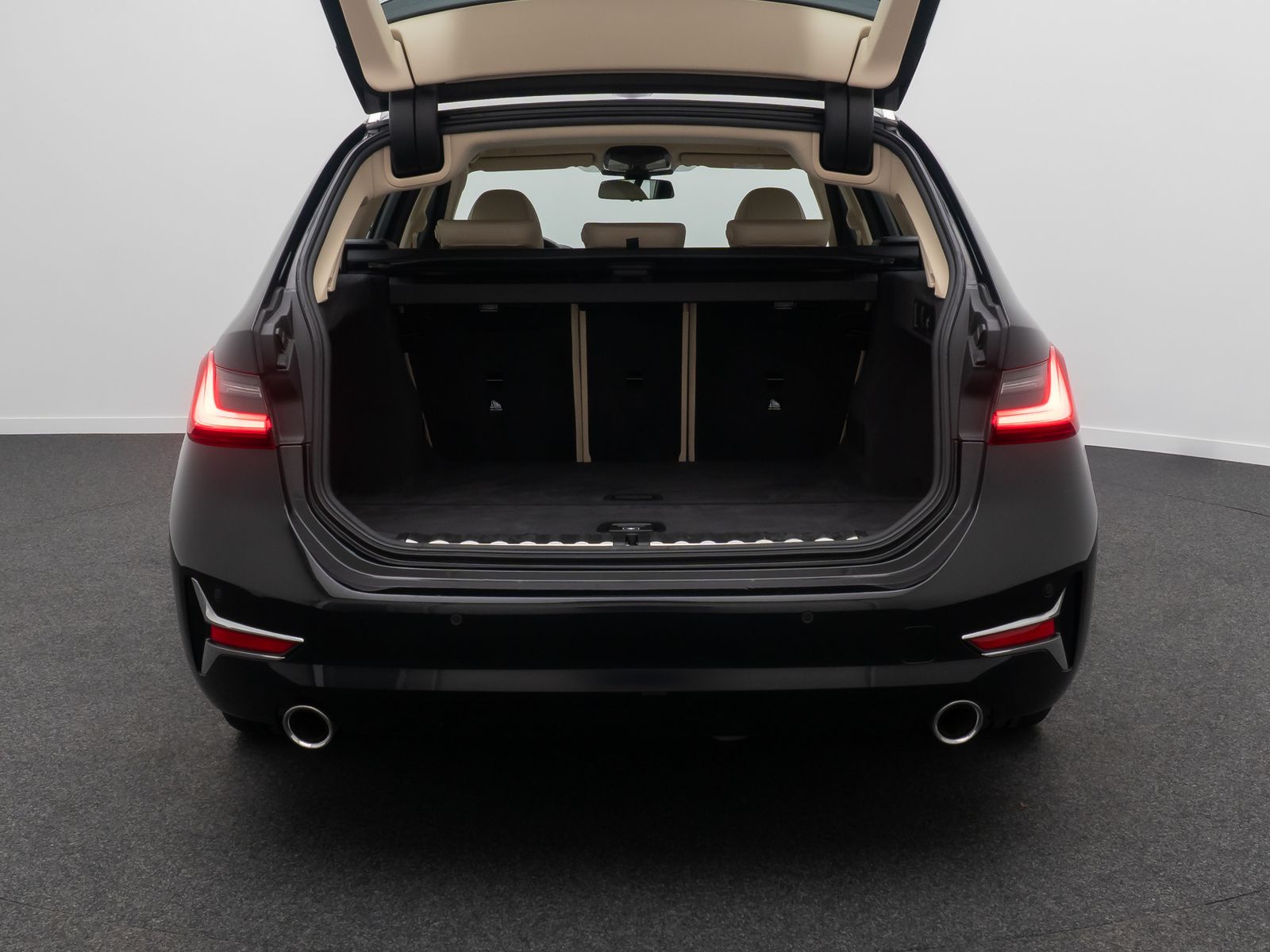 Fahrzeugabbildung BMW 320d Luxury Line 360&deg;Alarm ACC AHK HUD DAB Leder