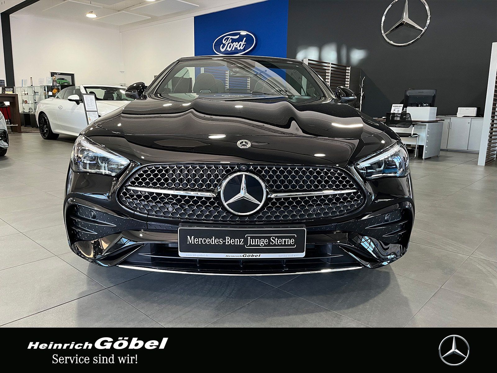 Fahrzeugabbildung Mercedes-Benz CLE 200 AMG+HUD+360°+LED+MEMORY+AMBIENTE+CARPLAY