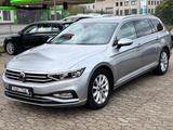 Volkswagen Passat Variant*Elegance*Automatik*99.000KM - VW Passat Variant Gebrauchtwagen in Bremen