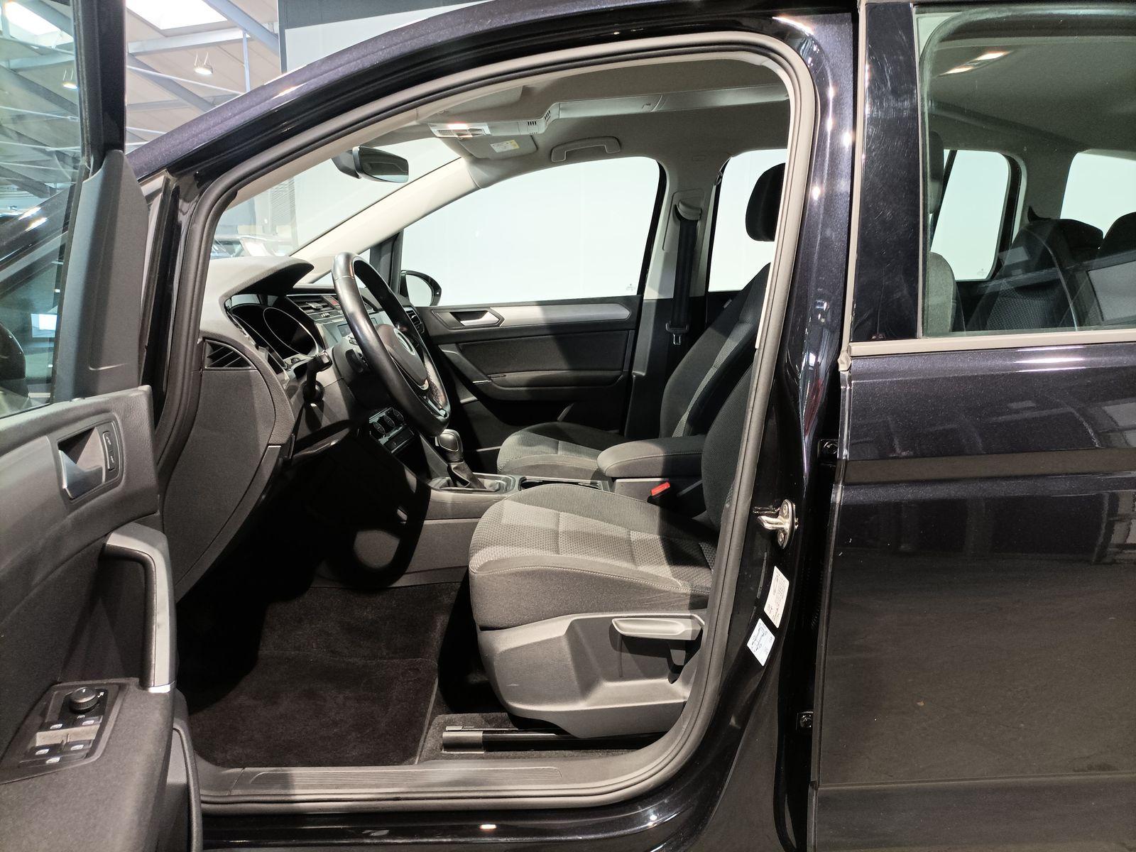 Volkswagen Touran 1.5 TSI Comfortl. App ParkPilot Sitzheiz, миниатюра 8