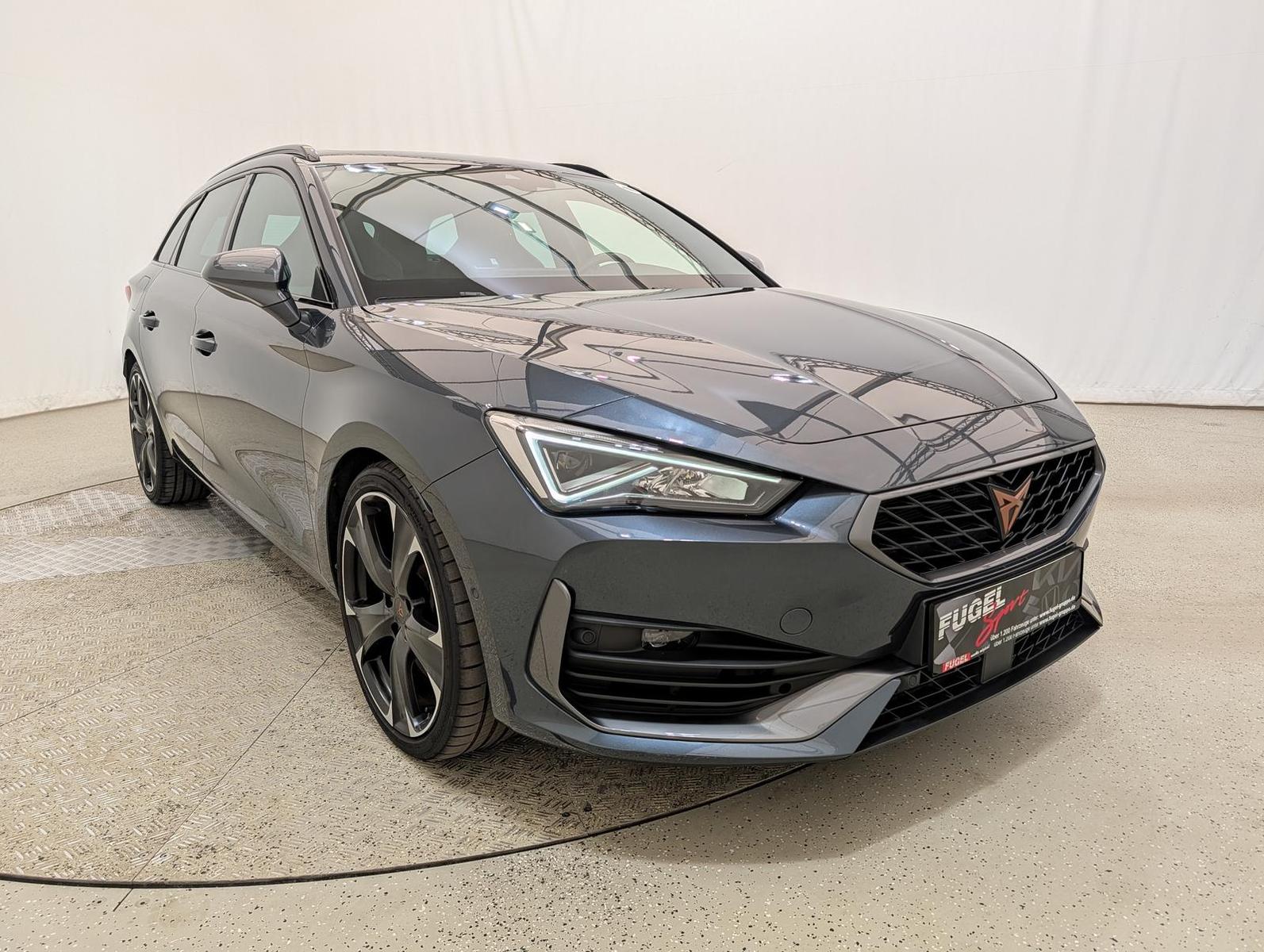 Cupra Leon ST 2.0 TSI DSG VZ 4Drive Beats Pano FULL LI, миниатюра 6