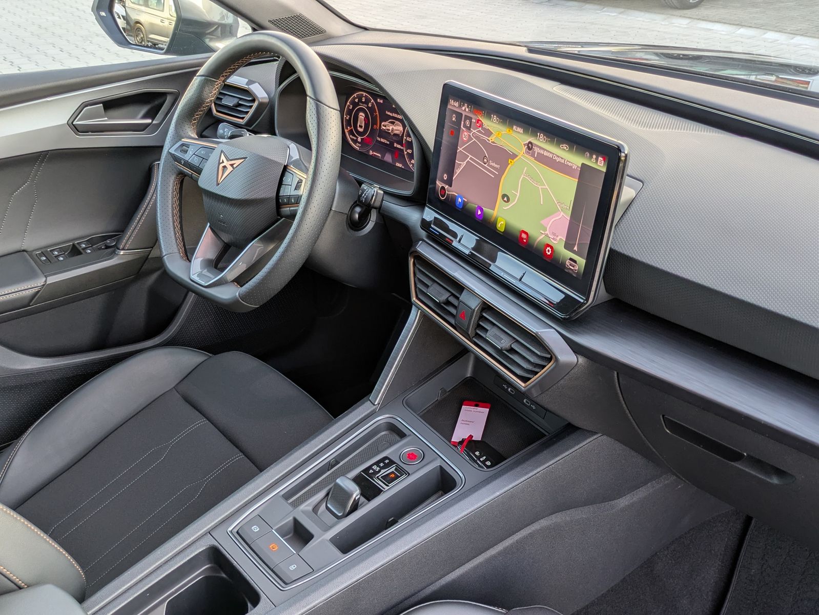 Fahrzeugabbildung CUPRA Leon 1.5 eTSI DSG MATRIX-LED*ACC*APP*KAMERA*18"