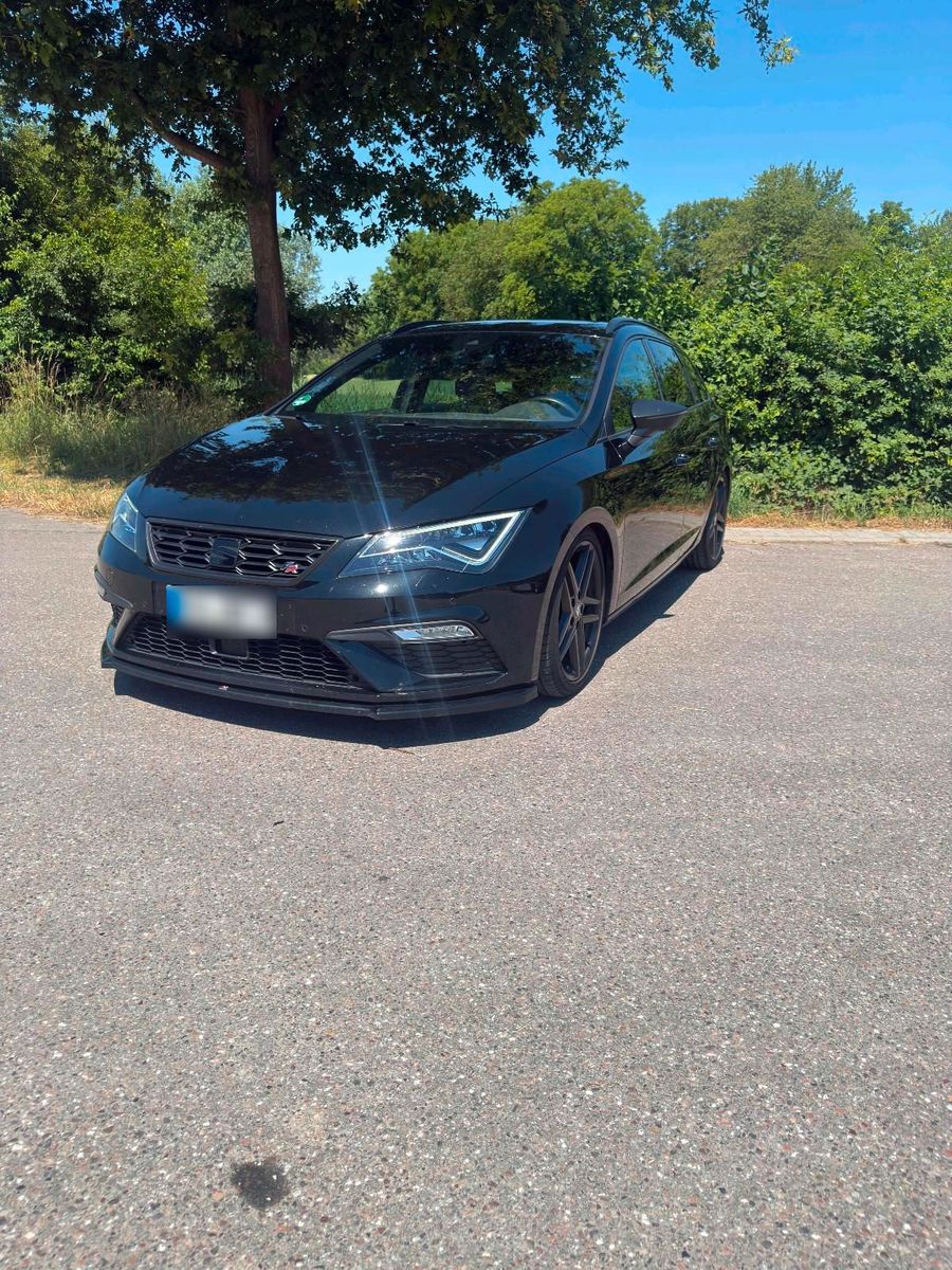 SEAT Seat Leon FR Black Matt Edition/TÜV bis 01/27