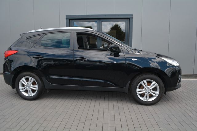 Hyundai ix35 Comfort 2WD-AHK-PDC-Garantie incl.