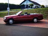 Mercedes-Benz E 220 Cabriolet Leder, Klima E-Sitze H-Kz. uvm  - Mercedes-Benz E 220 mit Benzin-Antrieb: Automatik