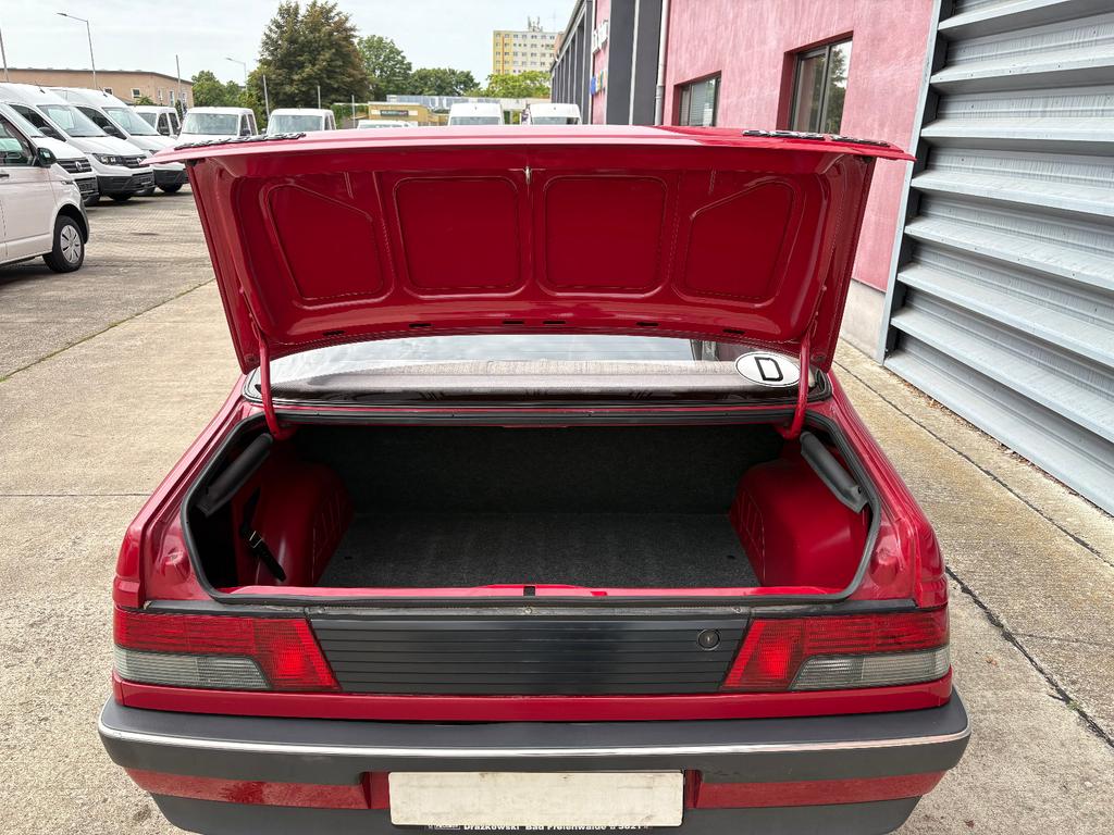 Peugeot 405