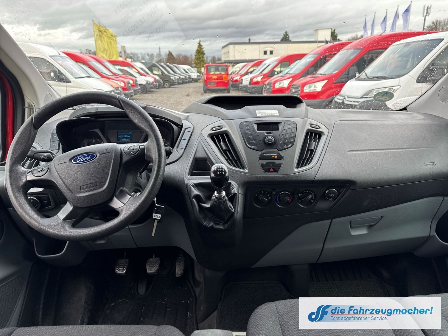 Fahrzeugabbildung Ford Transit Custom Tourneo 300 L1 *2252*EXPORT