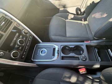 Land-Rover Discovery Sport - 11