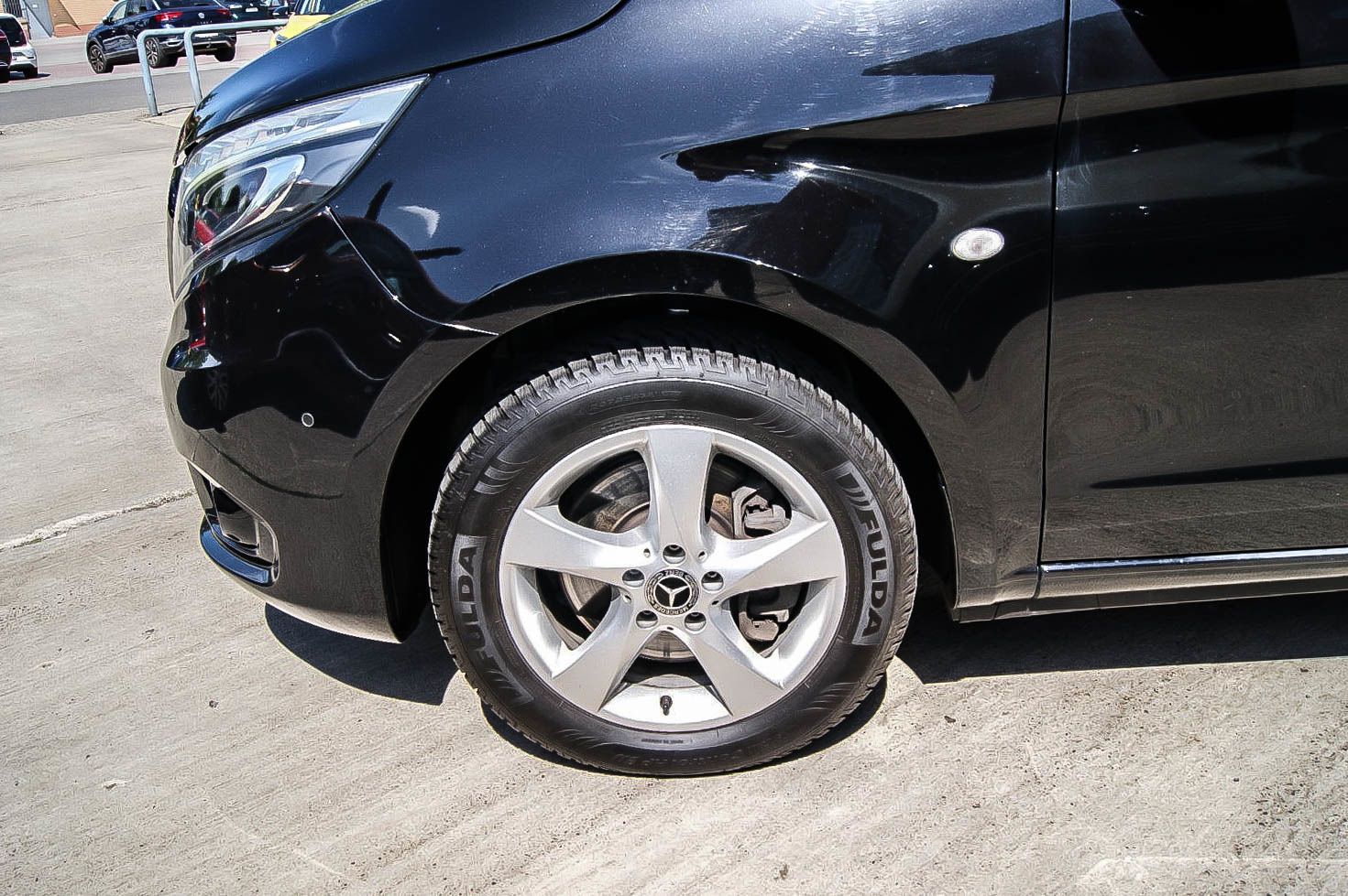 Fahrzeugabbildung Mercedes-Benz Vito Mixto 119 CDI 4x4 lang LED NAVI STANDHZG