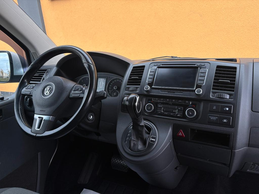Volkswagen T5 Caravelle