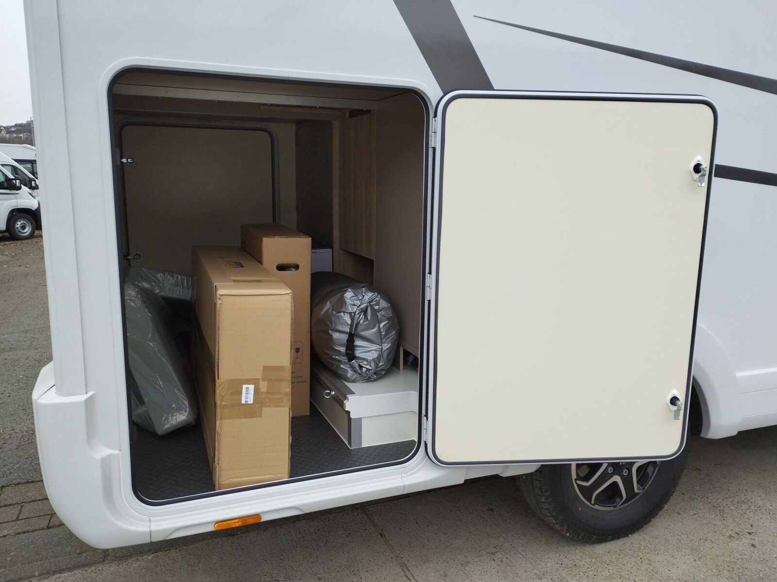 Fahrzeugabbildung Eura Mobil Profila T PT 695 EB Automatik,Sat,Solar