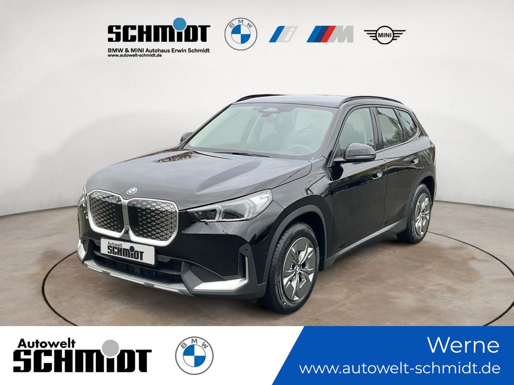 BMW iX1 xDrive30 ELEKTRO  UPE 62.140 EUR