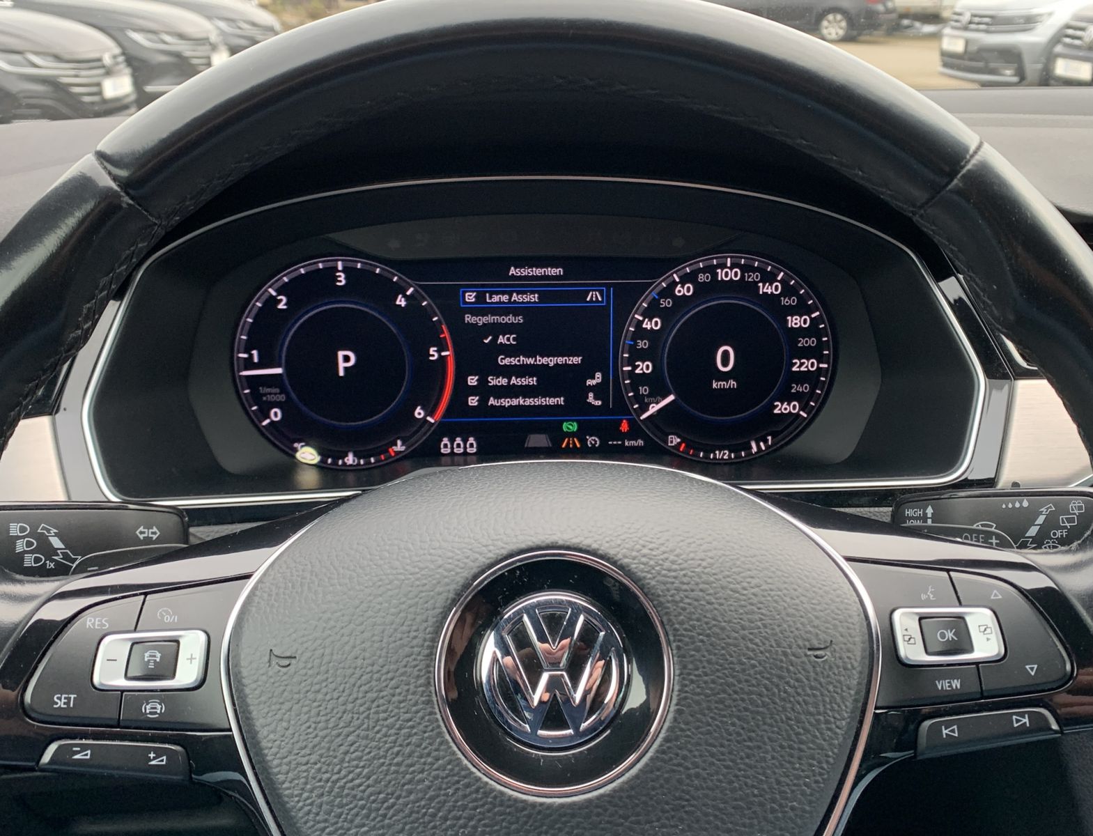 Fahrzeugabbildung Volkswagen Passat Variant 2.0 TDI*Highline*LED-Matrix*Pano*