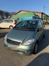 Mercedes-Benz A150 *TÜV bis 02/2027* - Mercedes-Benz A 150 in Düsseldorf