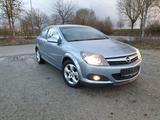 Opel Astra GTC TÜV Neu - Opel Astra aus 2005: Gtc