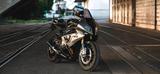 BMW S1000RR - BMW R100R