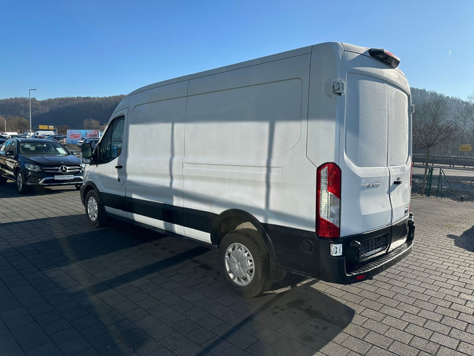 Fahrzeugabbildung Ford TRANSIT 350 L3H2 *AUTOM*LADEFLÄCHE klimatisiert