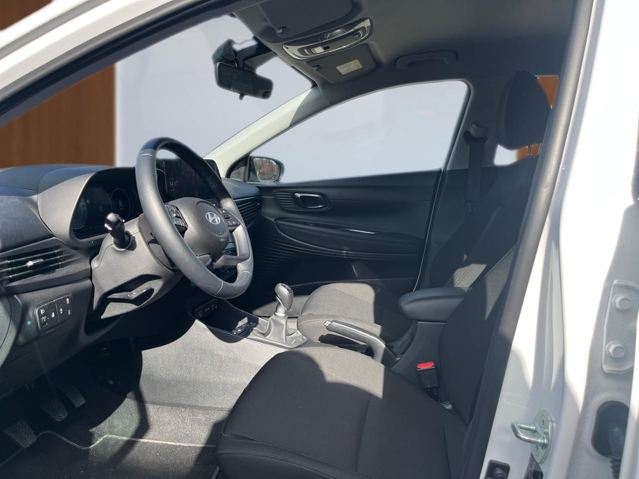 Fahrzeugabbildung Hyundai i20 TREND Fernlichtass. Kam. LM Navi PDC SHZ