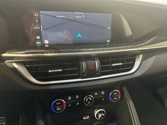 Stelvio QUADRIFOGLIO Q4 2.9 V6 BI-TURBO PANO+H&K