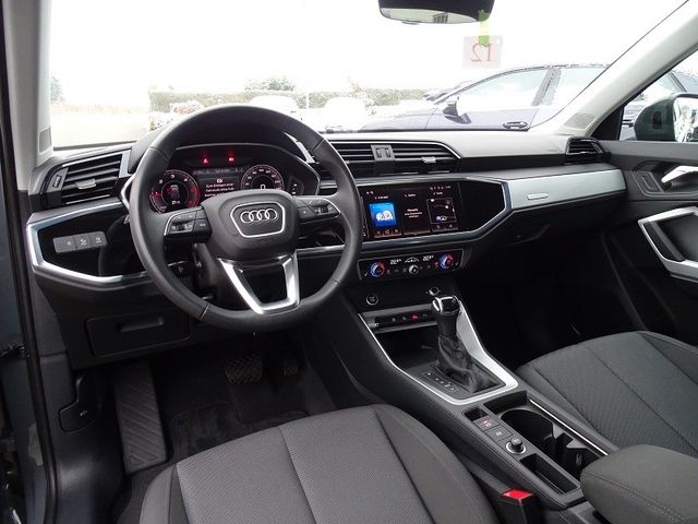 Q3 35 TDI S-tronic - LED / Navi Plus / AHZV