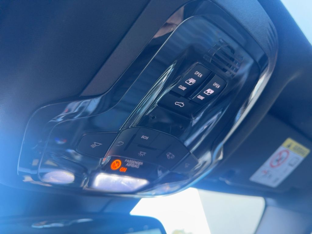 Fahrzeugabbildung Alfa Romeo Giulia Competizi.Matt Silber (ab Werk) Limitiert