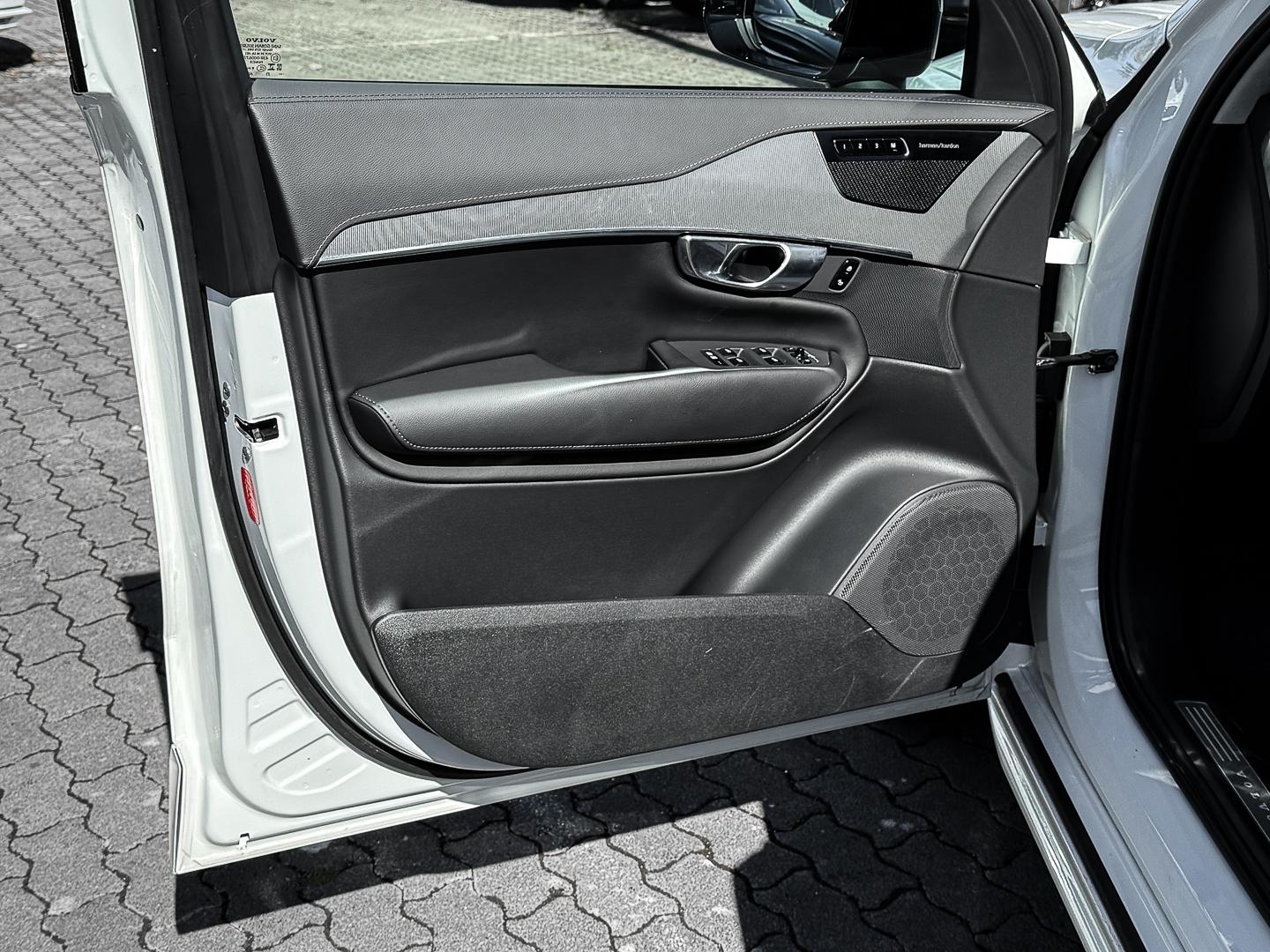 Volvo XC90 Ultimate Dark AWD B5 Diesel EU6d 7-Sitzer H, миниатюра 14