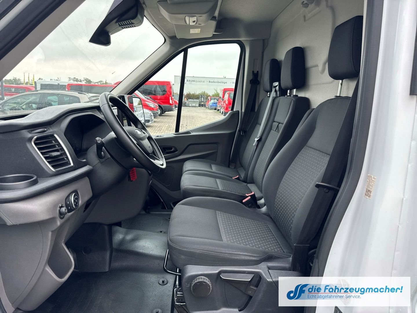 Fahrzeugabbildung Ford Transit Kasten 350 L2 Trend 2.0 Klimaautom DAB T