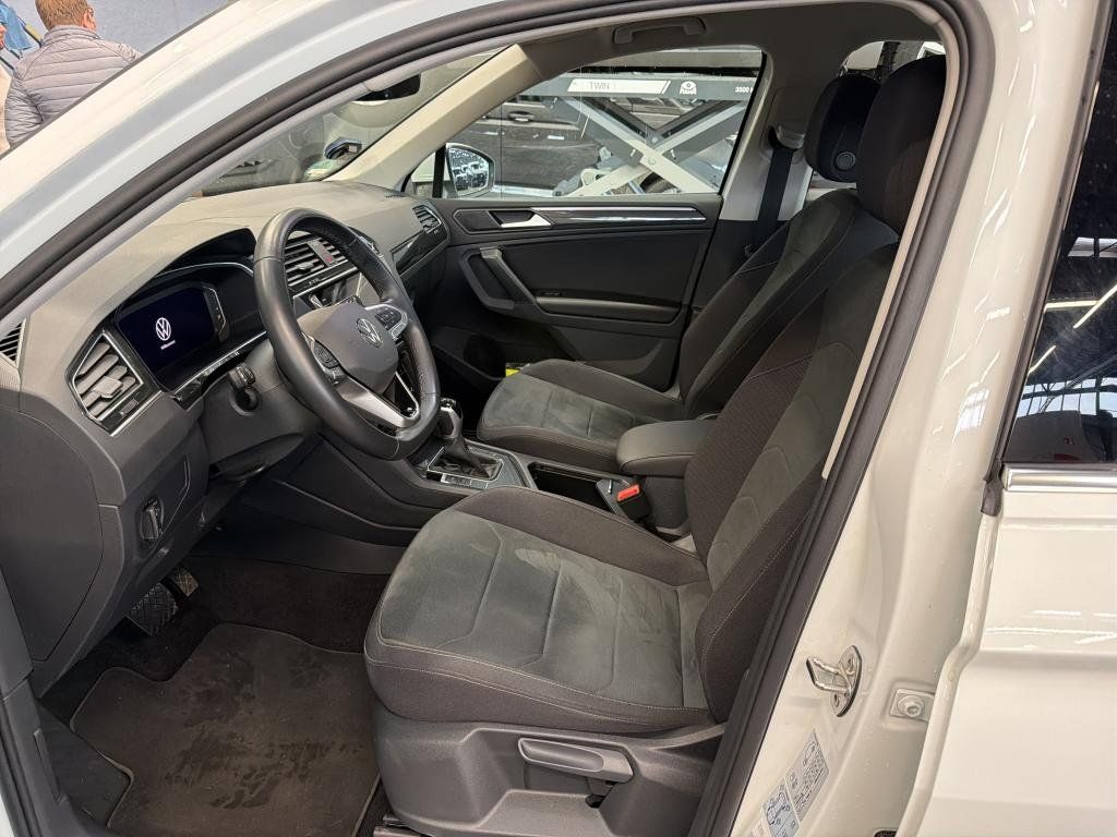 Fahrzeugabbildung Volkswagen Tiguan Elegance TSI DSG *LED*PDC*Sitzhzg*ACC*APP
