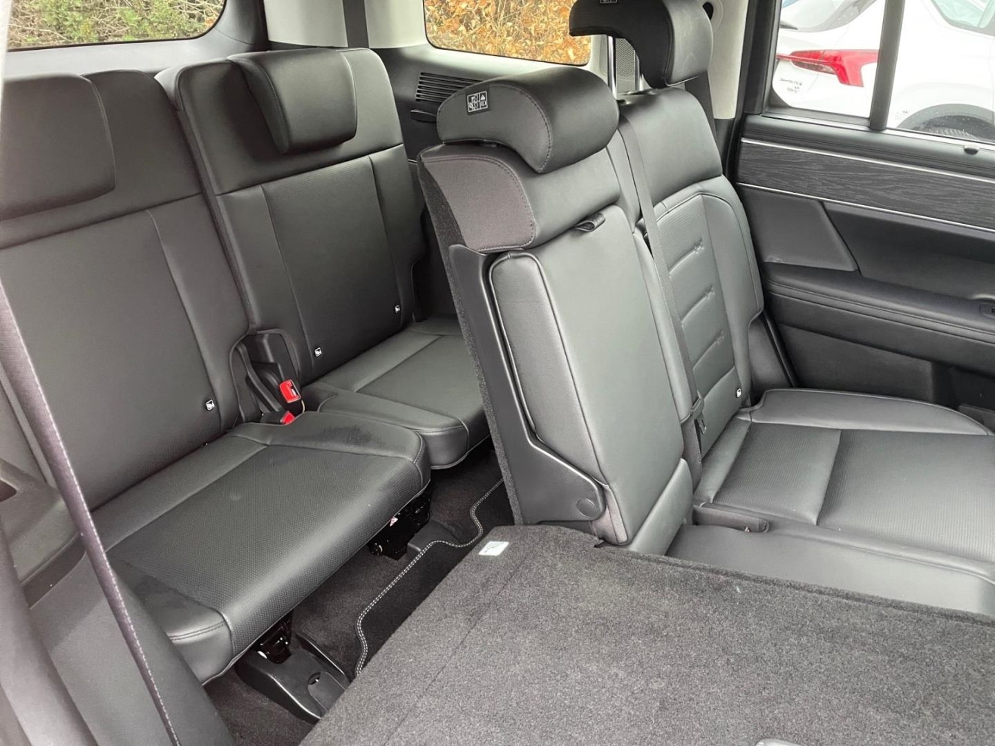 Fahrzeugabbildung Hyundai SANTA FE Hybrid (7-Sitzer) Signature Navi Kamera